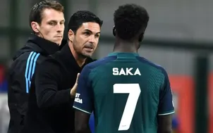 Arteta lo ngại về chấn thương của Saka trước thềm đại chiến với Man City