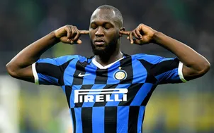 Chelsea và Juventus không tìm được tiếng nói chung trong vụ trao đổi Lukaku-Vlahovic