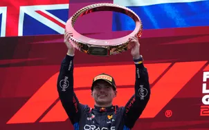 Max Verstappen về nhất tại GP Trung Quốc