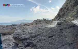 Rong ruổi phương Nam: 		Kỳ thú Mũi Dù, Khánh Hòa