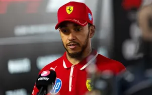 Lewis Hamilton và Charles Leclerc Bị Loại Khỏi Chinese GP
