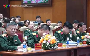 Lao động công đoàn: Đẩy mạnh thực hiện dân chủ cơ sở