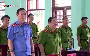 Phóng sự: 	Đặc xá - Cơ hội để trở về