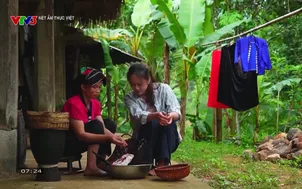 Nét ẩm thực Việt: Lên Đà Bắc tìm xôi củ nâu