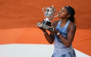Coco Gauff ngược dòng đăng quang Roland Garros 2025