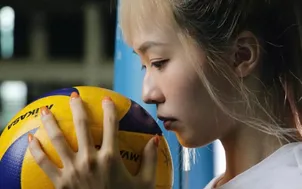 Liao Yi-Jen: "Thiên thần" chuyền hai trên sân, phong cách ấn tượng ngoài đời