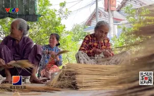 Gìn giữ nghề truyền thống chổi đót ở Suối Hiệp - Khánh Hòa