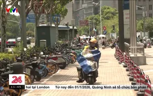 Trung Quốc: Tiến sĩ làm nghề giao đồ ăn gây tranh cãi