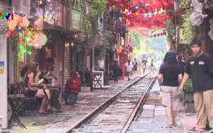 Xử lý vi phạm trên phố cà phê đường tàu