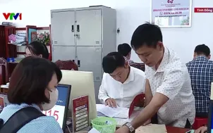 Giải quyết thủ tục hành chính cho người dân vào thứ bảy