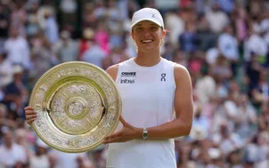 Lịch Sử Gọi Tên Iga Swiatek: Chức Vô Địch Wimbledon Đầu Tiên và Kỳ Tích Thế Kỷ