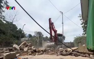 Tuyến tỉnh lộ chậm tiến độ vì vướng mặt bằng