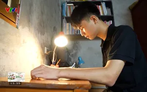 Cùng em đến trường: Ngọn lửa nhỏ hiếu học