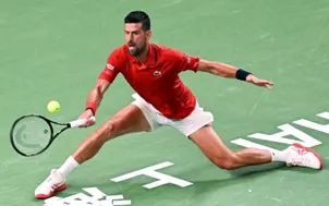 Novak Djokovic khởi đầu thuận lợi ở Thượng Hải Masters