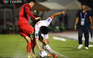 Sân trơn, bóng ướt, ĐT Việt Nam giành 3 điểm "nhọc" nhất từ đầu vòng loại Asian Cup 2027