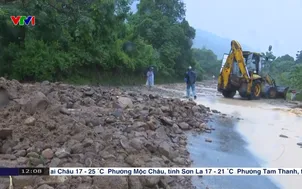 Đường Hồ Chí Minh bị sạt lở nghiêm trọng