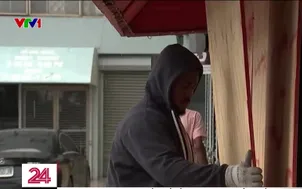 Người dân Jamaica chuẩn bị đón bão "cuồng phong" Melissa