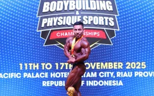 Lực sĩ Phạm Văn Mách lần thứ 7 vô địch thể hình thế giới ở tuổi 49