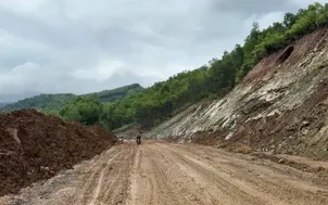 Quốc lộ 14E nối Quốc lộ 1A và đường Hồ Chí Minh đã thông tuyến