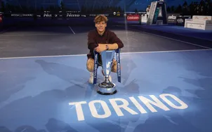 Jannik Sinner bảo vệ thành công chức vô địch ATP Finals