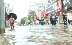 Diễn biến mưa lũ ở Huế