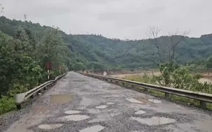Tuyến đường lên Cửa khẩu Quốc tế La Lay xuống cấp nghiêm trọng