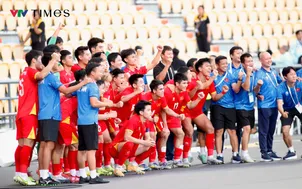 U22 Việt Nam tiến thẳng vào chung kết, tuyển bóng chuyền nữ tiếc nuối vụt mất HCV