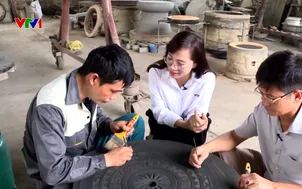 Ngày mới ở làng nghề đúc trống đồng Đông Sơn