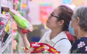 Doanh nghiệp thực phẩm tăng ca dịp tết