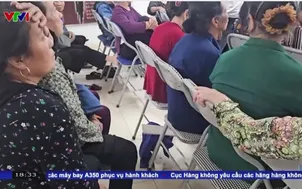 Cạm bẫy từ hội thảo “Tặng quà, bán hàng”