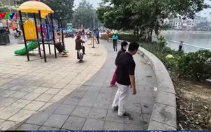 Nhếch nhác không gian xanh hồ Xã Đàn