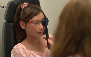 Australia: Kêu gọi kiểm tra mắt trẻ em từ mẫu giáo