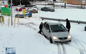 Kinh tế châu Âu bị ảnh hưởng bởi tuyết rơi dày đặc