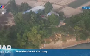 Sạt lở bờ sông sát khu vực nhà dân