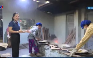 Ngày mới tại làng nghề bánh mứt tết Kim Long