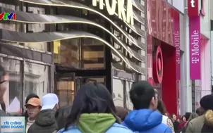 Niềm tin người tiêu dùng Mỹ thấp nhất 10 năm