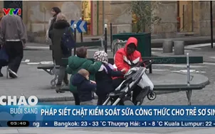 Pháp siết chặt kiểm soát sữa công thức cho trẻ sơ sinh 