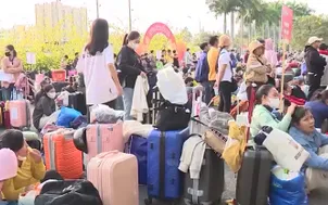 2.000 vé xe miễn phí tặng người dân về quê đón Tết