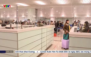 Giá vé máy bay Tết vẫn tăng