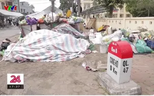 Rác "bủa vây" Sầm Sơn sau khi bãi rác lớn nhất phường đóng cửa