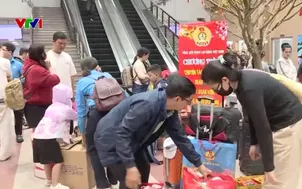 Chuyến tàu công đoàn giúp lao động xa quê
