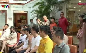 Du khách xuất hành du xuân Bính Ngọ