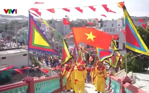 Mong muốn bình an qua lễ hội cầu ngư