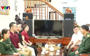 Tình nguyện nhập ngũ