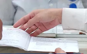 Điều chỉnh mức đóng để mở rộng quyền lợi bảo hiểm y tế