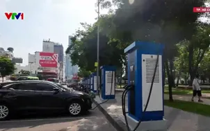 TP Hồ Chí Minh tăng tốc lắp đặt tủ đổi pin xe điện