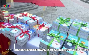 Xã Hòa Vang cung cấp sách giáo khoa miễn phí cho học sinh