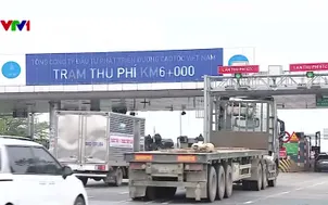 Phân luồng giao thông trên tuyến đường về Đền Hùng