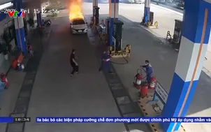 Khẩn trương điều tra vụ cháy ô tô ở trạm xăng
