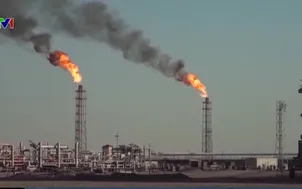 OPEC+ nhất trí tăng sản lượng dầu 